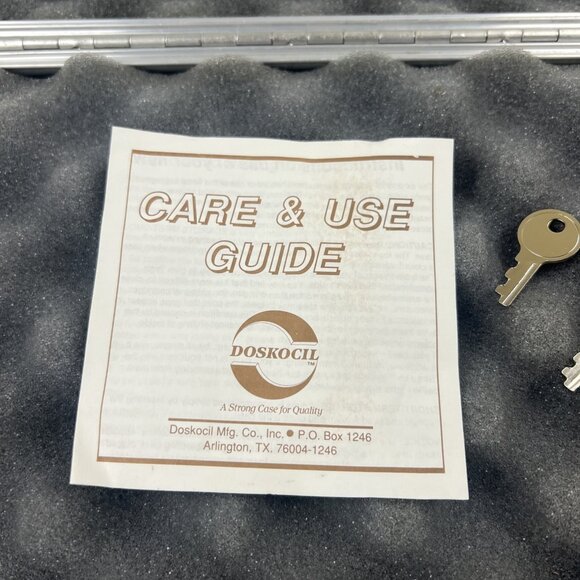 Doskocil Pistol Case Alligator Print Hard Shell VINTAGE 14"x9x4 with Keys - Picture 10 of 13